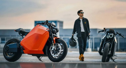 Davinci Motor's DC100 electric motorcycle boasts impressive performance and advanced tech features