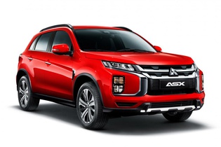 Кроссовер Mitsubishi ASX показал новое «лицо»