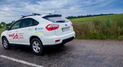 BYD представила линейку мощных гибридных кроссоверов