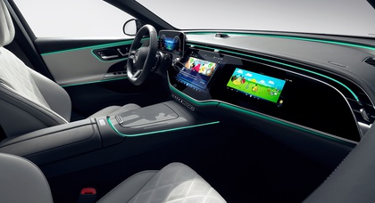 Mercedes Reveals Three-Screen Interior for 2024 E-Class with TikTok, Selfie Camera, and More