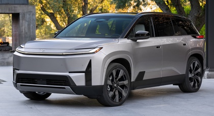 Toyota hat den neuen Highlander vorgestellt. Jetzt ist es ein Elektroauto