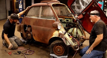 Мертвый BMW Isetta вернули к жизни после 40 лет в лесу