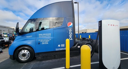 PepsiCo a dévoilé sa nouvelle flotte de 18 Tesla Semi