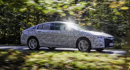Opel начал рассекречивать Insignia второго поколения