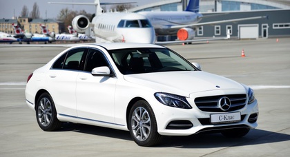Mercedes назвал цены на новый С-Класс для Украины 