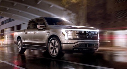 Ford Slashes Price of 2023 F-150 Lightning XLT Extended Range by $2,100, Making it Eligible for Federal Tax Credit