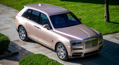 Painting this bespoke Cullinan took Rolls-Royce 30 iterations