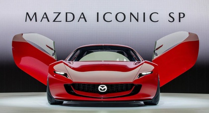 Mazda запатентувала спорткар із дверима типу «крило метелика»