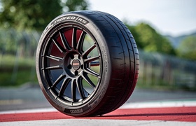 The new generation of Pirelli P Zero Trofeo RS tires are specially designed for super high performance cars
