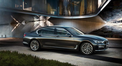 Седан BMW 7 серии получил звание «Лучший автомобиль люкс-класс»