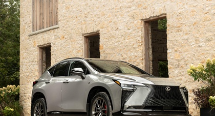 Акумулятор на 22,7 кВт·год і відмова від бензину: Lexus оновив кросовер NX