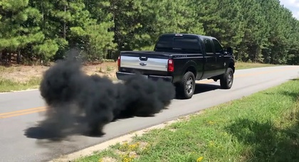 Un accordeur californien condamné à une amende d'un million de dollars pour avoir vendu illégalement des dispositifs de contrôle des émissions de diesel pour les camionnettes