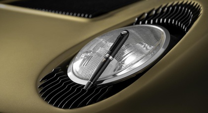 С выдвижной фарой в колпачке: Montegrappa представила ручки в стиле Lamborghini Miura