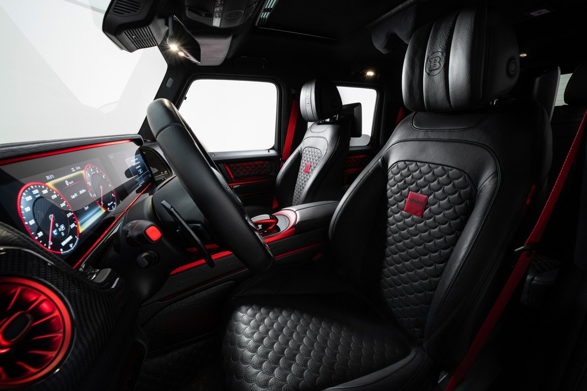 Передние сиденья салона Brabus