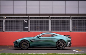 Aston Martin представил самый мощный Vantage F1 Edition в духе Формулы-1