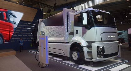 Ford stellt vollelektrischen Lkw mit 18 bis 26 Tonnen Nutzlast vor