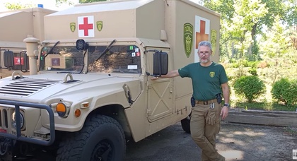 An anonymous billionaire from the USA sent HMMWV cars to Ukrainian medics