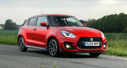 Suzuki Swift Sport продлили жизнь. "Горячий хэтчбек" будет сосуществовать с базовой моделью нового поколения