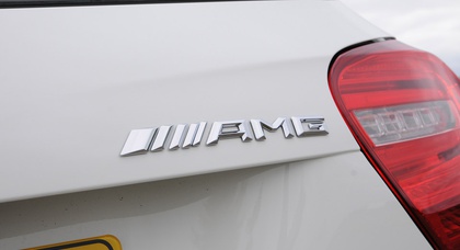 Хэтчбэк Mercedes-AMG A45 получит девятиступенчатую трансмиссию