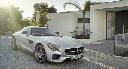 Mercedes совместно с AMG представил новый спорткар 