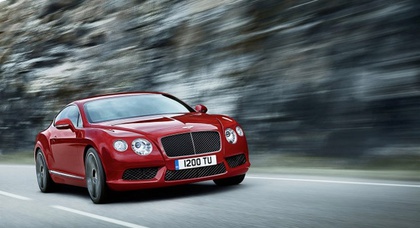 Купе и кабриолет Bentley Continental GT получили новый 4,0-литровый двигатель V8