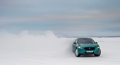 Новый электромобиль Jaguar I-Pace испытали при -40°C