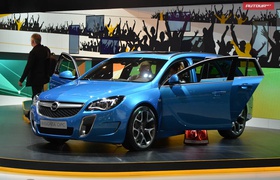 Новая Opel Insignia — из Франкфурта в Киев