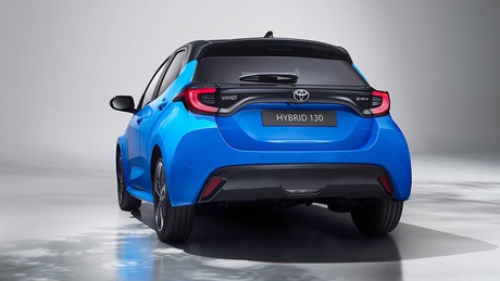 New Toyota Yaris brings expanded hybrid line-up, enhanced safety and  digital user experience - Green Car Congress