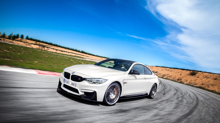 Максимальная скорость bmw m4