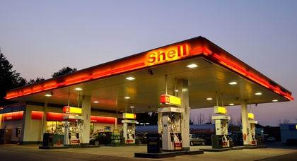 Shell и Total начнут заряжать электромобили