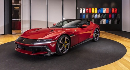 Ferrari 12 Cilindri получил свое имя в честь 820-сильного двигателя V12 под капотом