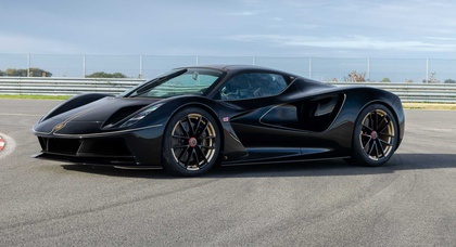 Lotus unveiled the Evija Fittipaldi pure electric hypercar with recycled aluminium from Type 72 F1 car