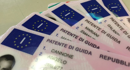 Украина и Италия подписали новое соглашение о взаимном признании водительских удостоверений