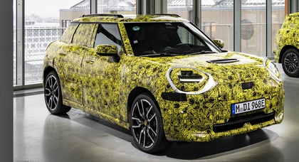 2025 Mini Aceman electric five-door crossover will offer up to 249 miles (400 km) of range