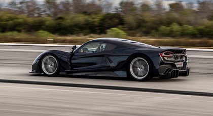 Hennessey breaks hypercar speed record on the way to 300 mph