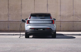 Volvo-Elektroautofahrer erhalten Zugang zu 12.000 Tesla-Superchargern in den Vereinigten Staaten, Kanada und Mexiko, da Volvo Cars den nordamerikanischen Ladestandard einführt