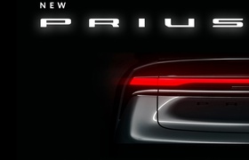 Fifth generation Toyota Prius shows rear light bar in new teaser image