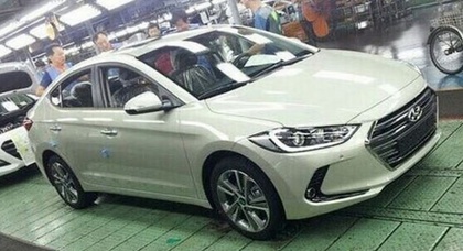 Новая Hyundai Elantra засветилась без камуфляжа!