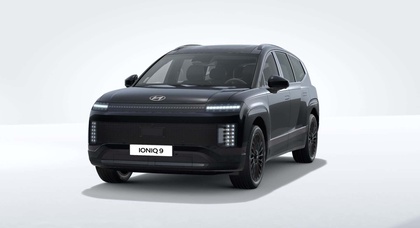 Hyundai представив Ioniq 9 Blackline — нова топверсія електрокросовера в повністю чорному стилі