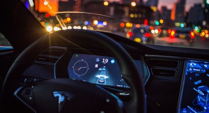 Tesla wird Berichten zufolge seine Modelle mit einem "Night Curfew"-Modus und Geschwindigkeitsbegrenzern ausstatten