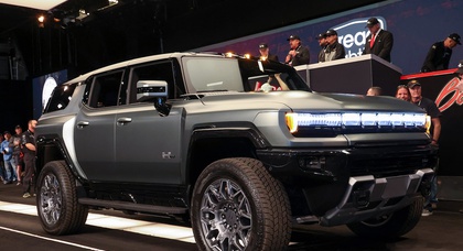 GMC Hummer EV SUV Edition 1 returns to market after charity auction