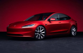 Überarbeitetes Tesla Model 3 enthüllt: Verbessertes Design, 678 km voraussichtliche WLTP-Reichweite