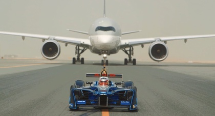 Болид Formula E сразился с Airbus A350 и Boeing 787 Dreamliner