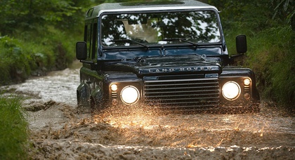 Новый Land Rover Defender станет пикапом и не только