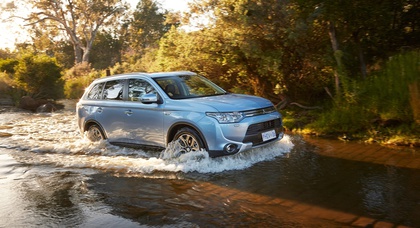 Издание The Motor Report назвало  Mitsubishi Outlander PHEV «Лучшей покупкой» на 2015