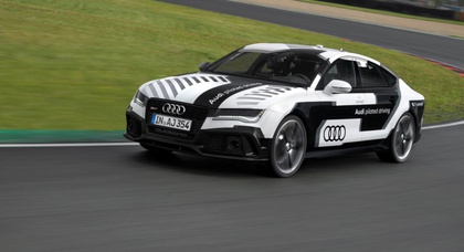 Беспилотный Audi RS7 установил рекорд гоночной трассы Хоккенхаймринг