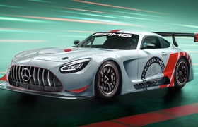 Mercedes-AMG відзначає 55-річчя випуском 5 неомологованих гоночних автомобілів GT3