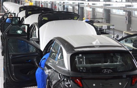 Hyundai franchit les barrières : Ouverture des postes de techniciens aux femmes dans les usines coréennes, embauche de six femmes dans le cadre d'un mouvement historique