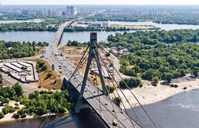 На Московском мосту появится полоса для общественного транспорта