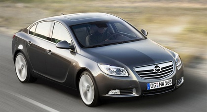 Opel Insignia стал доступнее и обзавелся новыми моторами